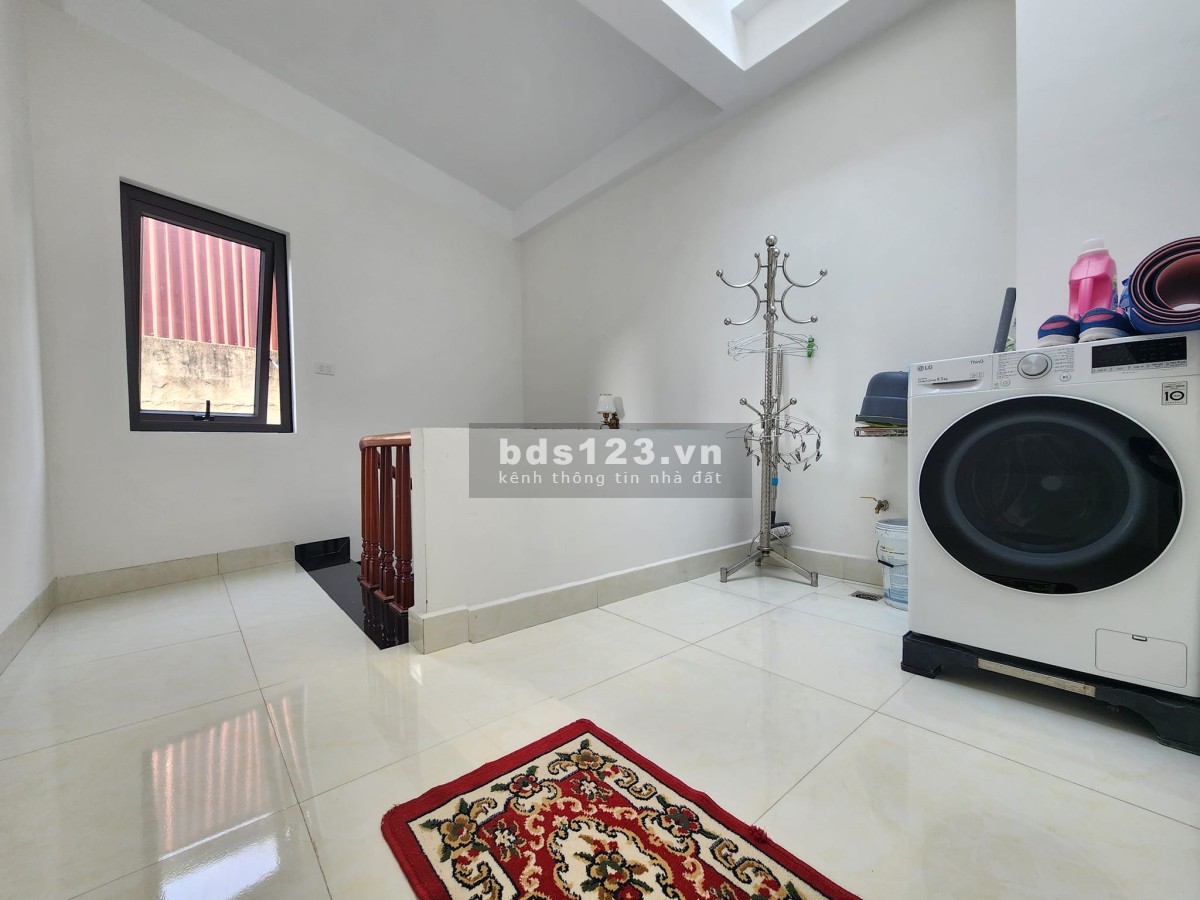 Bán nhà đẹp 5 tầng xây mới - 2 mặt ngõ, mặt phố Mỹ Đình - vị trị cực đẹp - sổ đẹp nở hậu