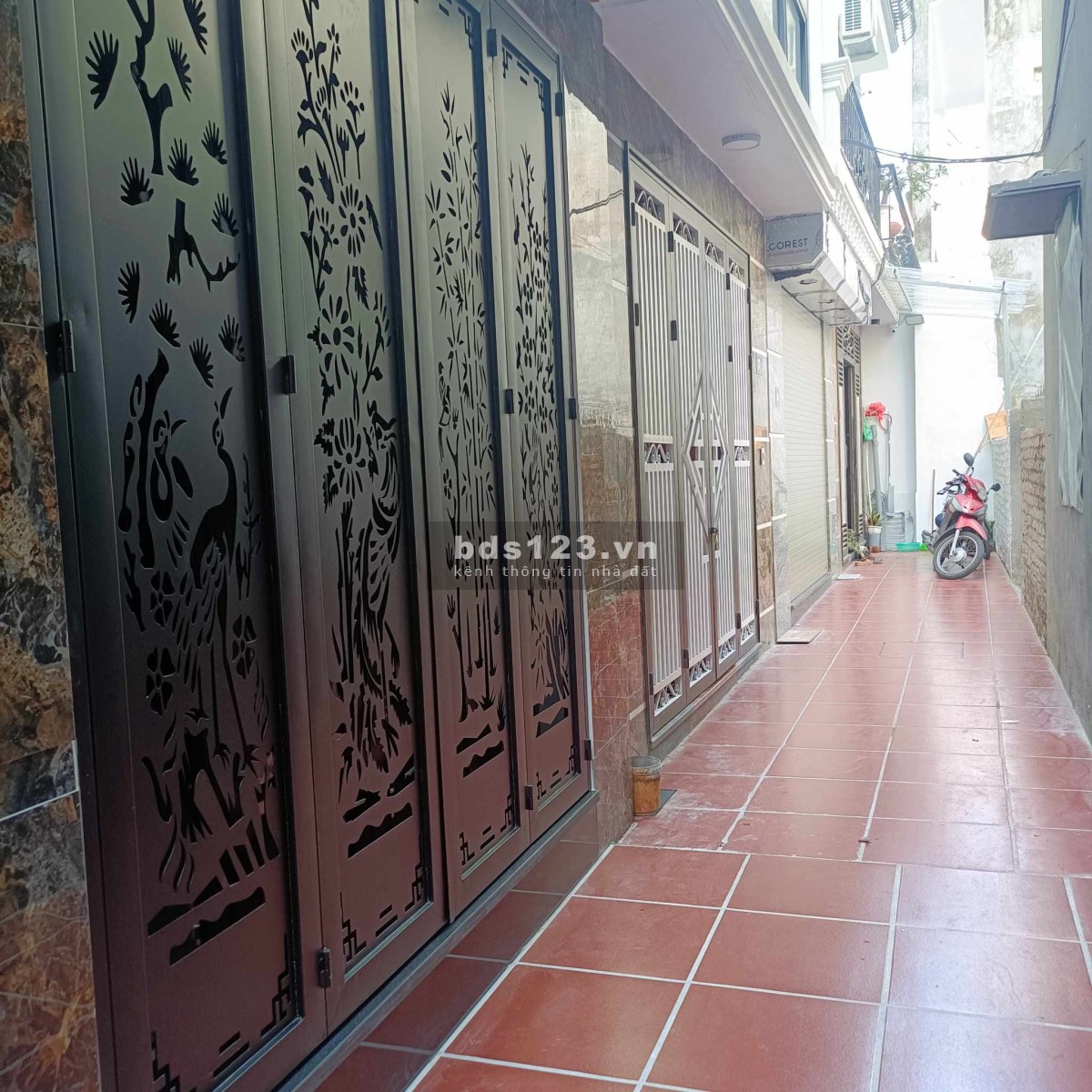 Bán nhà Đinh Công Thượng nhà mới kính koong 38m2, 5 tầng, 4.7 tỷ
