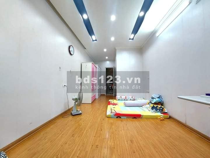 Bán nhà Bạch Mai, Hai Bà Trưng 28m, 4 tầng, mt 3.4m, giá 4.1 tỷ