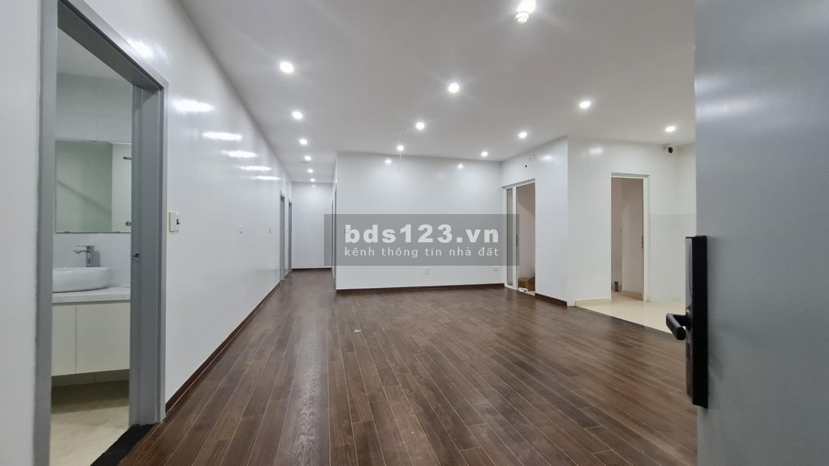 Cần bán nhanh căn 4PN diện tích 127m và 141m ở Tecco Garden thanh trì , ở ngay, có sổ
