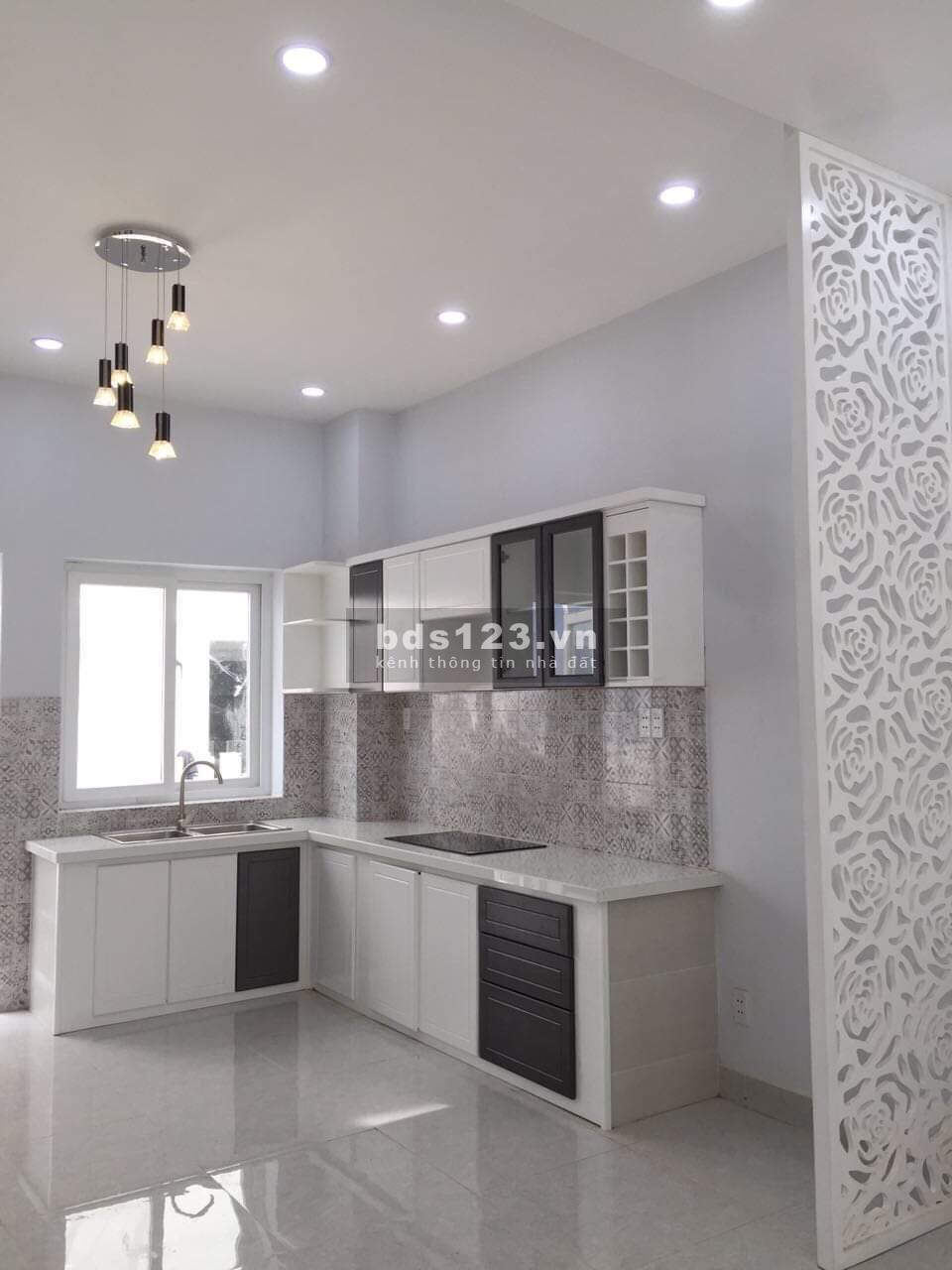 Cho thuê nhà phố Park Riverside, 5x15 1 trệt 2 lầu, 3PN - 3WC, nội thất cơ bản, giá chỉ 13tr/tháng