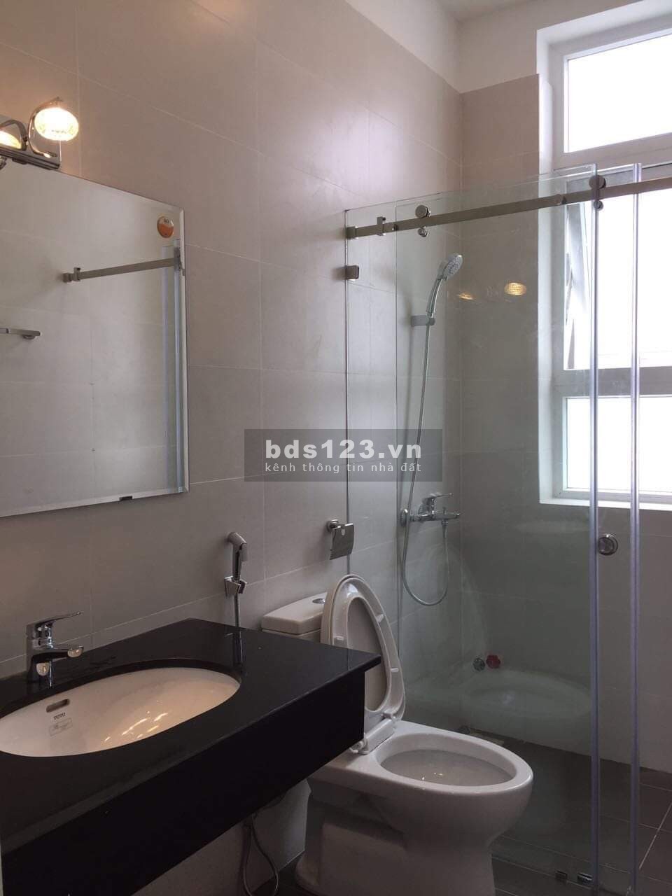 Cho thuê nhà phố Park Riverside, 5x15 1 trệt 2 lầu, 3PN - 3WC, nội thất cơ bản, giá chỉ 13tr/tháng