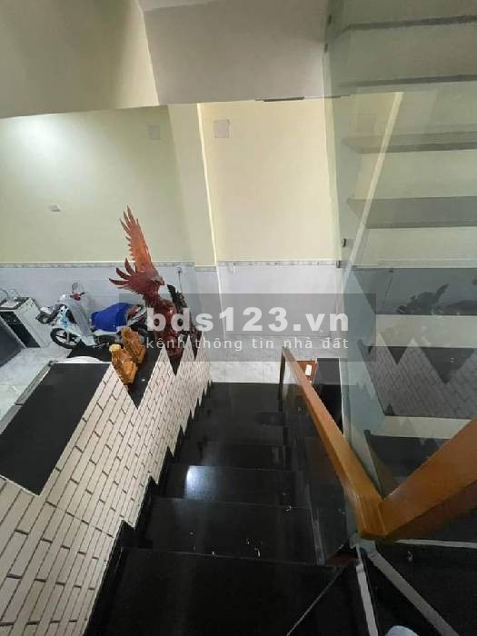 Bán nhà MT Đường 10, Hiệp Bình Phước Thủ Đức 3 tầng, 4,5 x 17,8m, giảm còn 7,4 tỷ