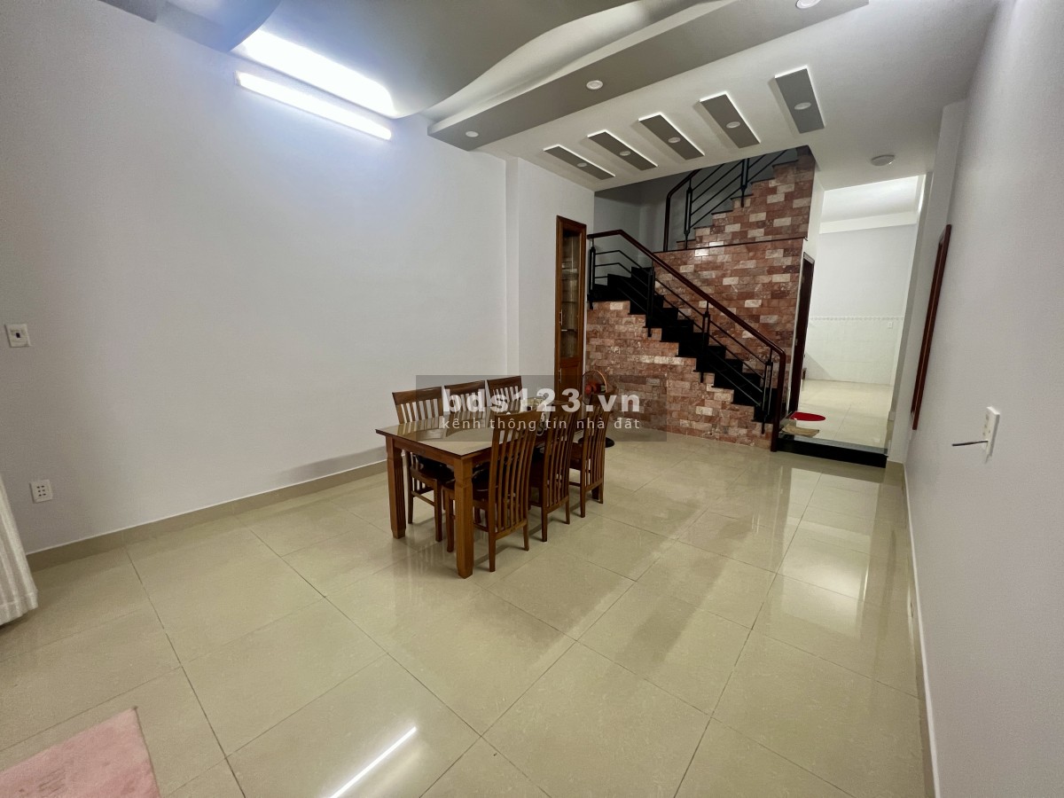 Cho thuê nhà nguyên căn Full nội thất Nguyễn Kiệm Phú Nhuận