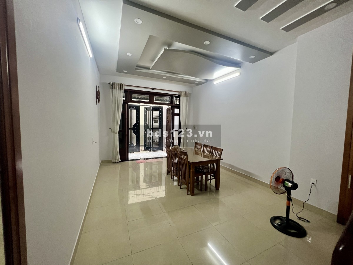Cho thuê nhà nguyên căn Full nội thất Nguyễn Kiệm Phú Nhuận