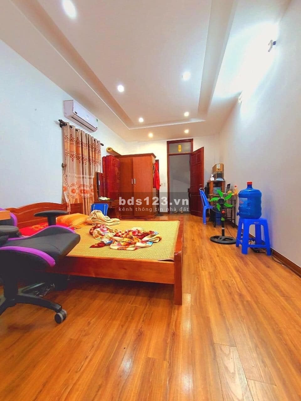 Cần bán nhà phố Nguyễn Đức Cảnh-Hoàng Mai 35m2,4T Lô góc kd 2,8 tỷ 0868045830