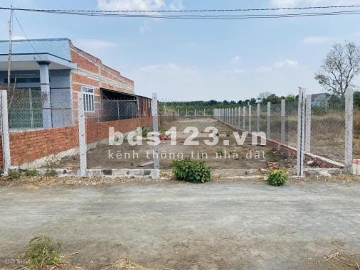 Tôi cần bán gấp khu đất 10x50m tiện kinh doanh xây trọ, làm vườn , giá ngộp 395tr
