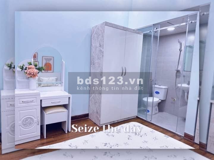 Bán nhà chung cư mi ni Pháo Đài Láng 40m, 6 tầng, mặt tiền 4m, giá 7,6 tỷ.