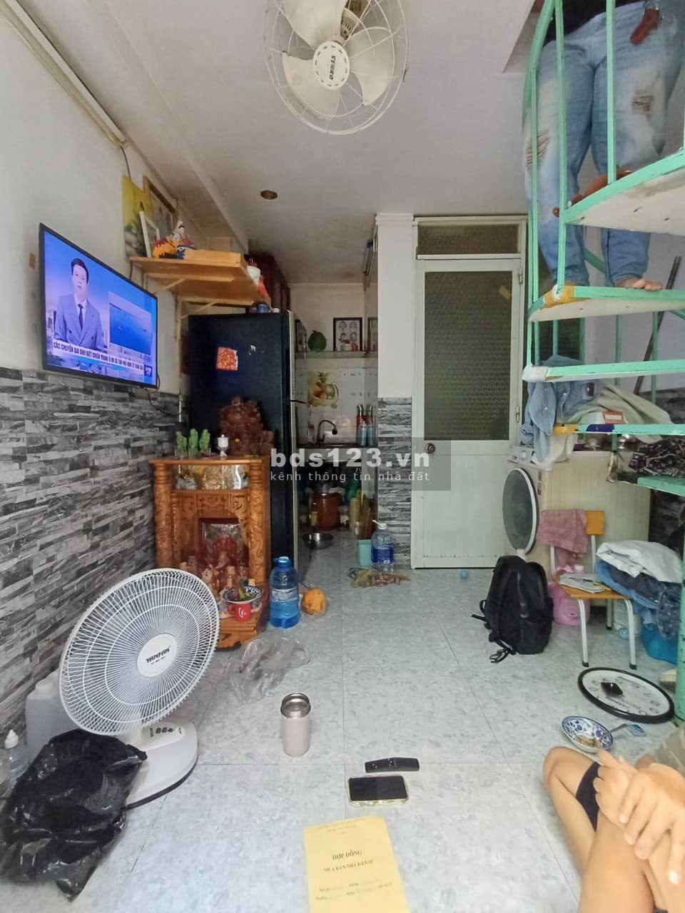 Bán gấp nhà Bờ Kè, Hẻm 1168 Trường Sa, Phú Nhuận, 3 tầng, Nhỉnh 2 Tỷ