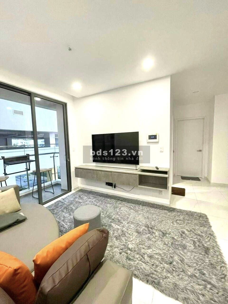 Bán căn hộ Phan Huy Ích 830tr/2PN/58m2, sổ hồng riêng bao phí cho góp. Thuê 7tr/tháng O932203848