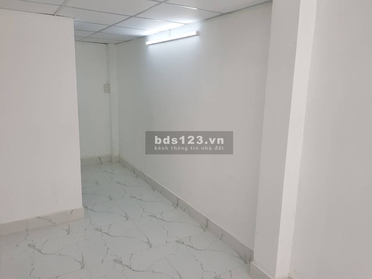Cho thuê nhà 70m2 hẻm Điên Biên Phủ gần đại học Hutech