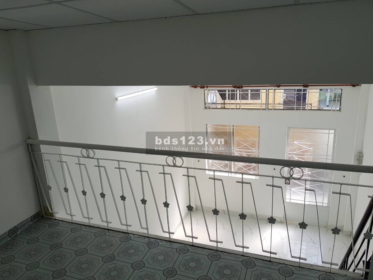 Cho thuê nhà 70m2 hẻm Điên Biên Phủ gần đại học Hutech