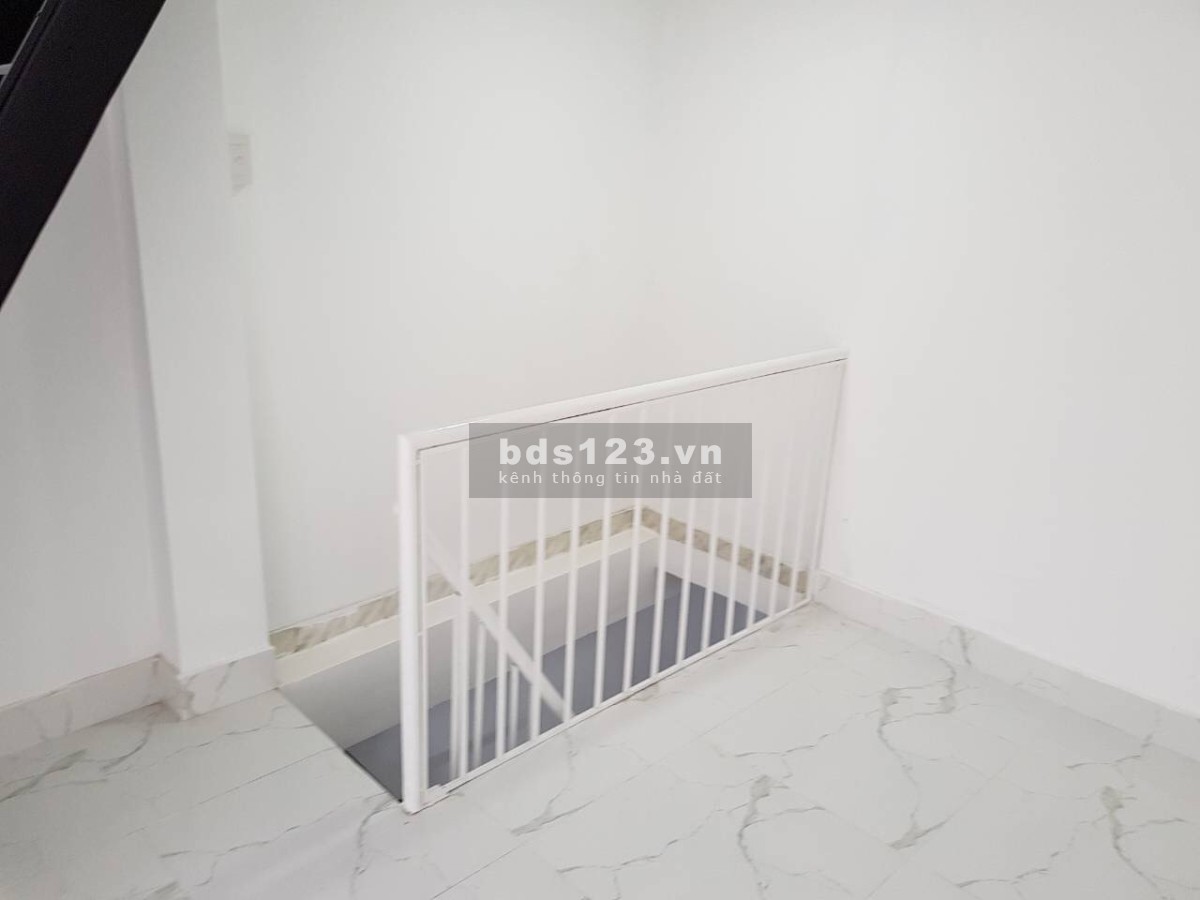 Cho thuê nhà 70m2 hẻm Điên Biên Phủ gần đại học Hutech