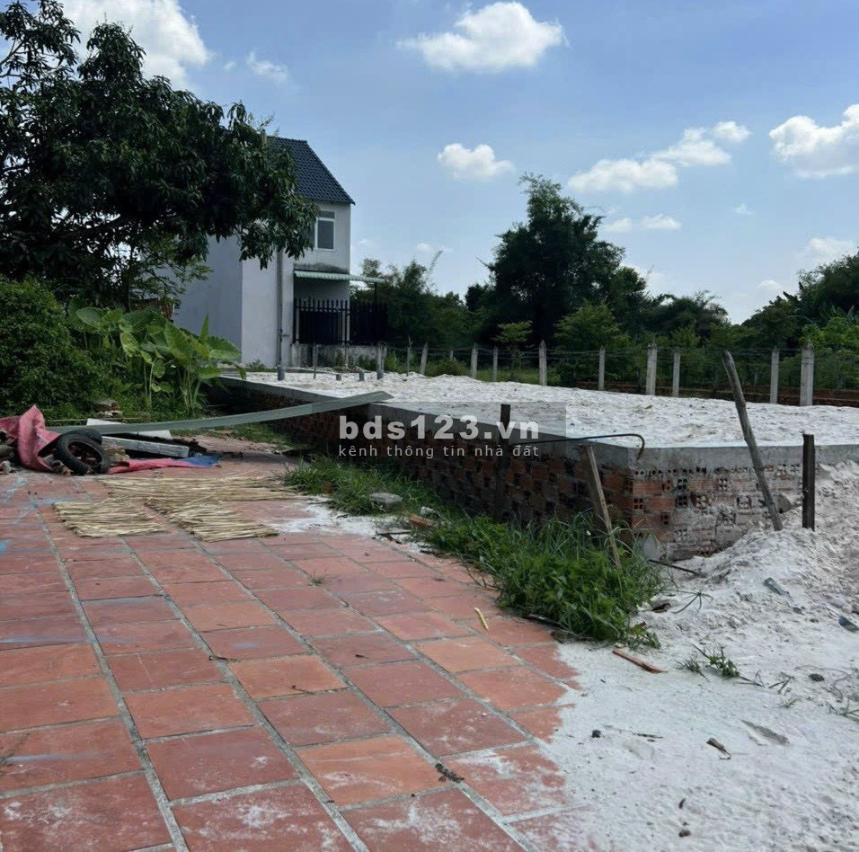 Bán lô đất 228m thổ cư đường nhựa 6m Thái Mỹ Củ Chi Lh xem đất 0902683926