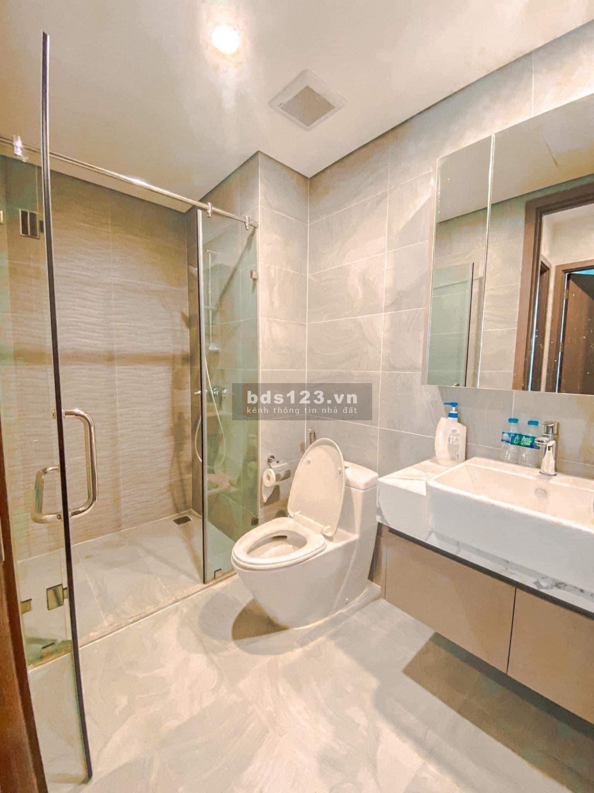 Bán căn hộ KĐT Vinhomes Ocean Park 2PN+1, 2WC, DT 70m² giá 1,9 tỷ