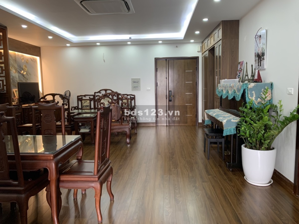 Chính chủ cần bán chung cư Cầu Giấy,MHDI Hoàng Quốc Việt.
