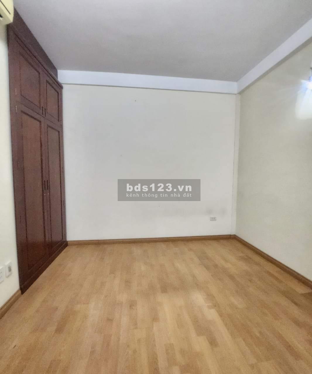 Cần bán Lô góc 45m2*MT4.5m đường ô tô tránh, thông tứ tung sát KĐT Văn Phú