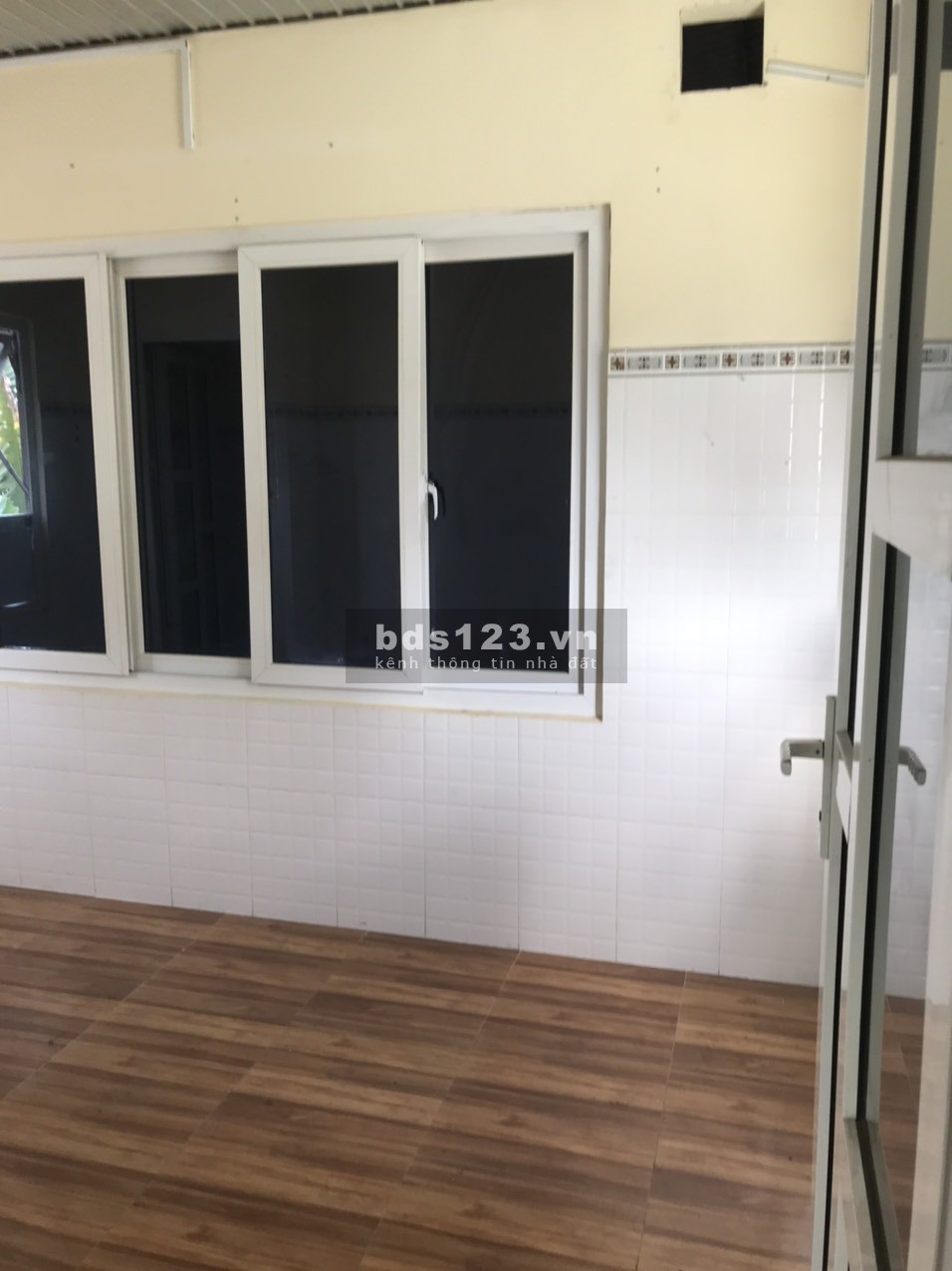Cho thuê 700m2 kho xưởng Hoàng Hữu Nam, Long Bình, Quận 9, Thủ Đức