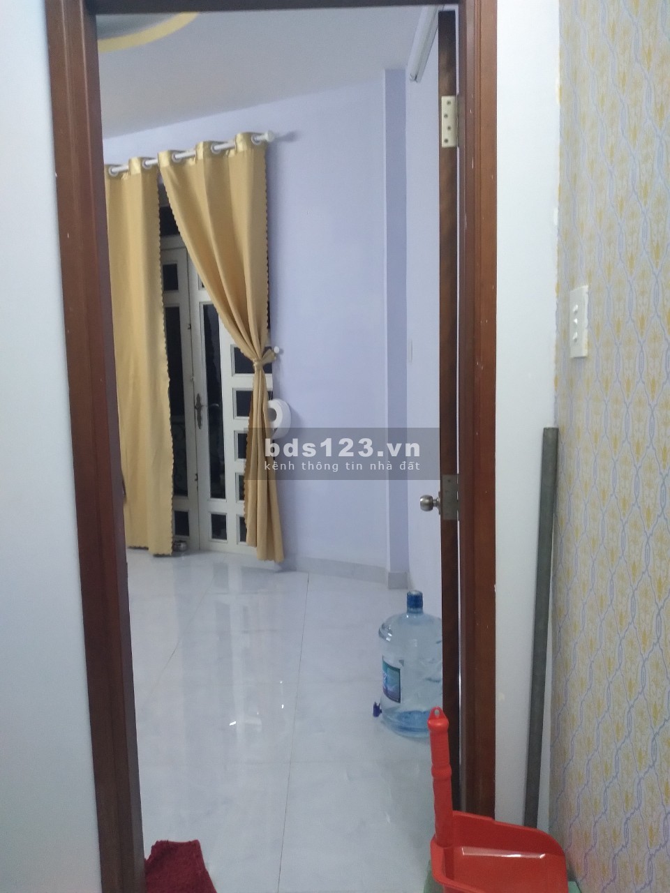 Bán gấp Nhà hẻm xe hơi mới đẹp 3 lầu q.8