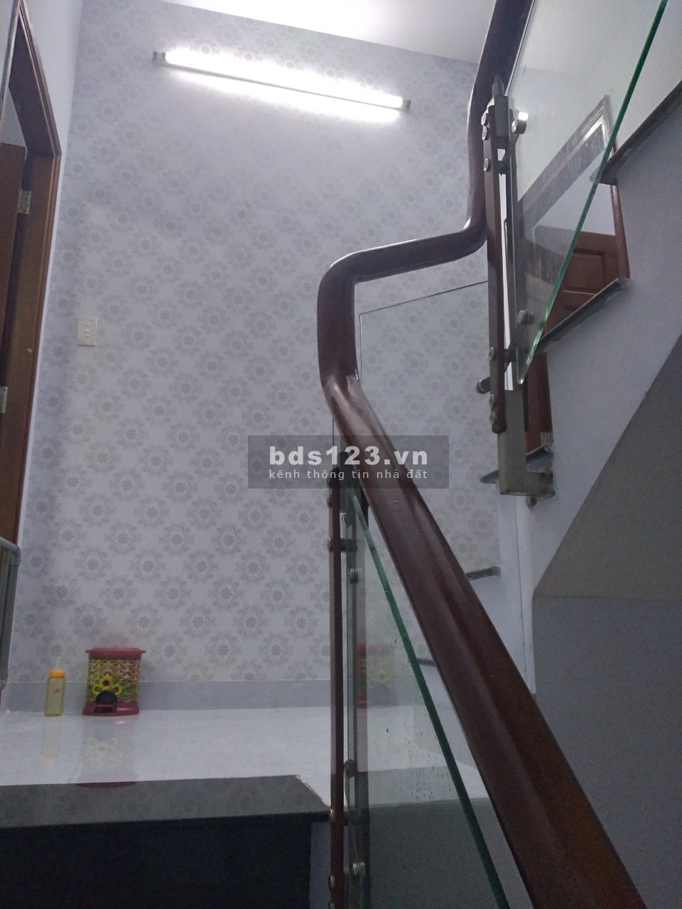 Bán gấp Nhà hẻm xe hơi mới đẹp 3 lầu q.8