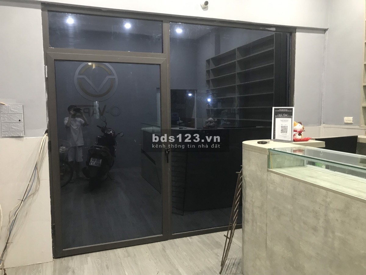 cho thuê Hot nhà mặt phố siêu rẻ trung tâm đông đúc người qua lại