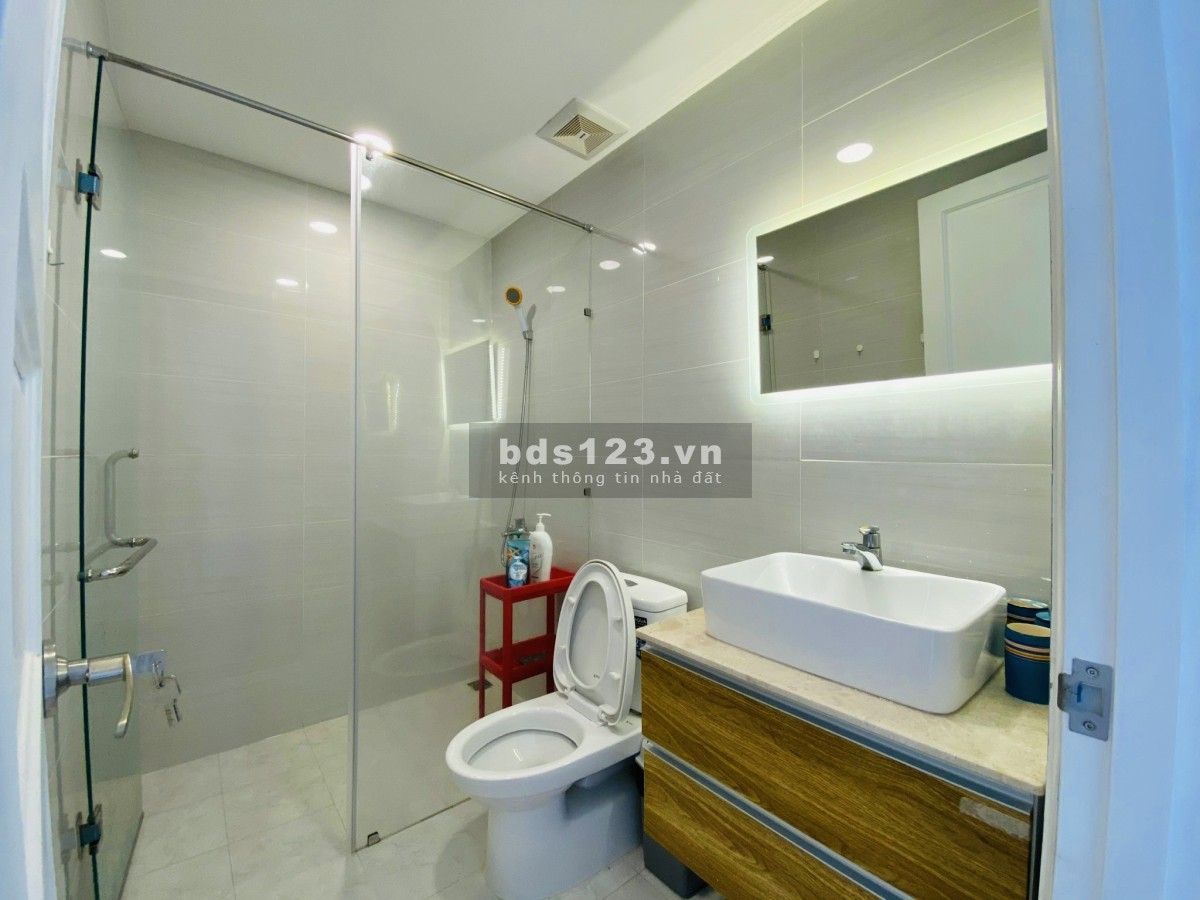 Cần Bán Căn hộ Sunrise Riverside- 2 phòng ngủ + 2WC. Đầy đủ nội thật