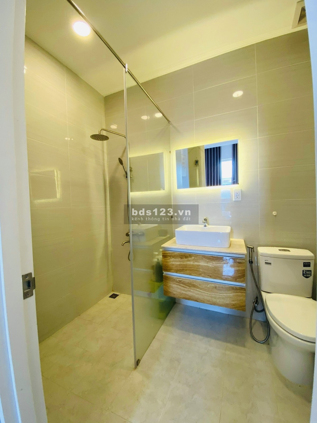 Cần Bán Căn hộ Sunrise Riverside- 2 phòng ngủ + 2WC. Đầy đủ nội thật