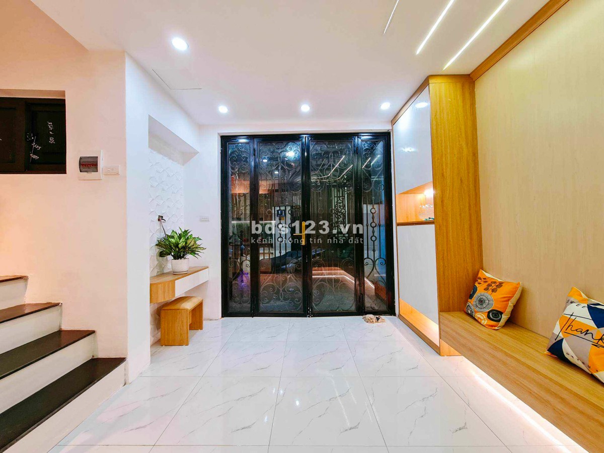 Bán nhà siêu phẩm ĐH Kinh tế Quốc Dân, Phố Vọng, 4 tầng cực đẹp, 3 tỷ