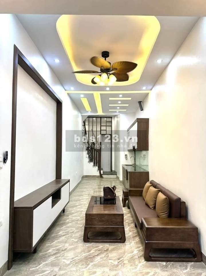 Bán nhà đẹp ở luôn Đại La, Hai Bà Trưng 37m, 5 tầng, mt 3m, giá 4.95 tỷ.