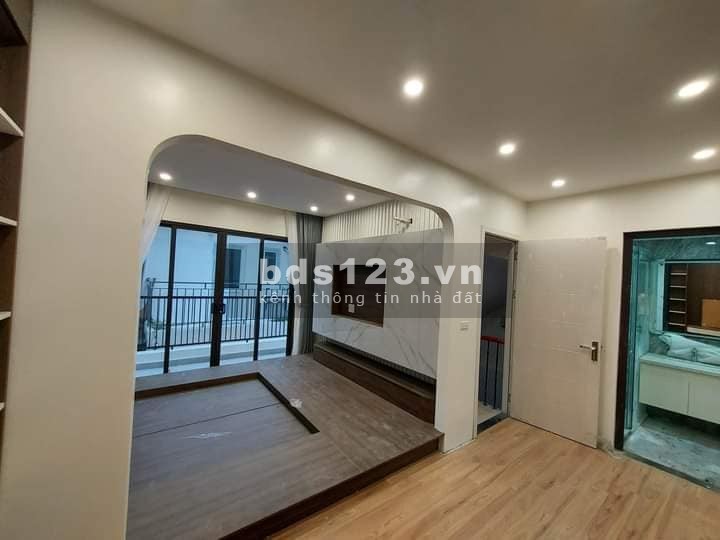 Nhà Đẹp Giáp Bát, Hoàng Mai 41m, 5 tầng, mt 6.5m, giá 6.6 tỷ.
