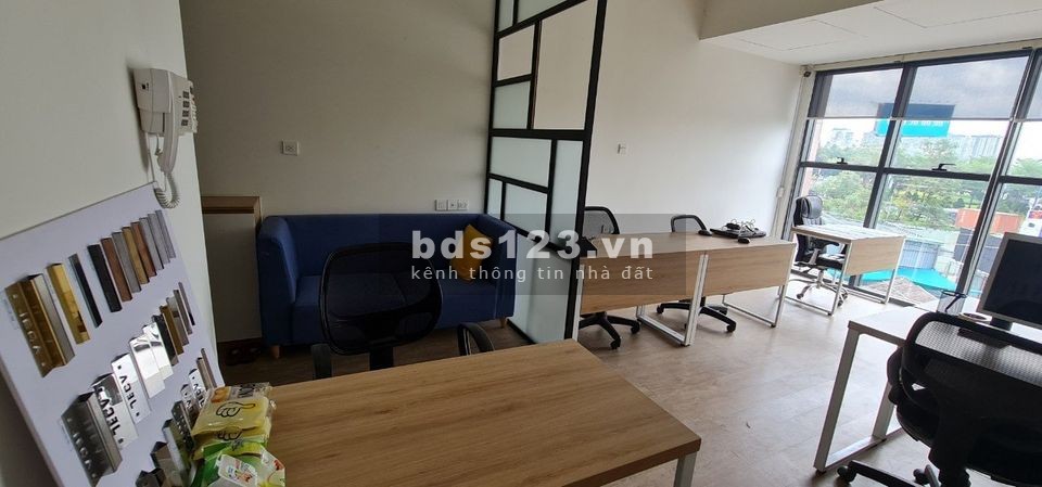 Mới - Văn phòng OT 36 m2 The Sun Avenue Q2 - Có nội thất giá tốt