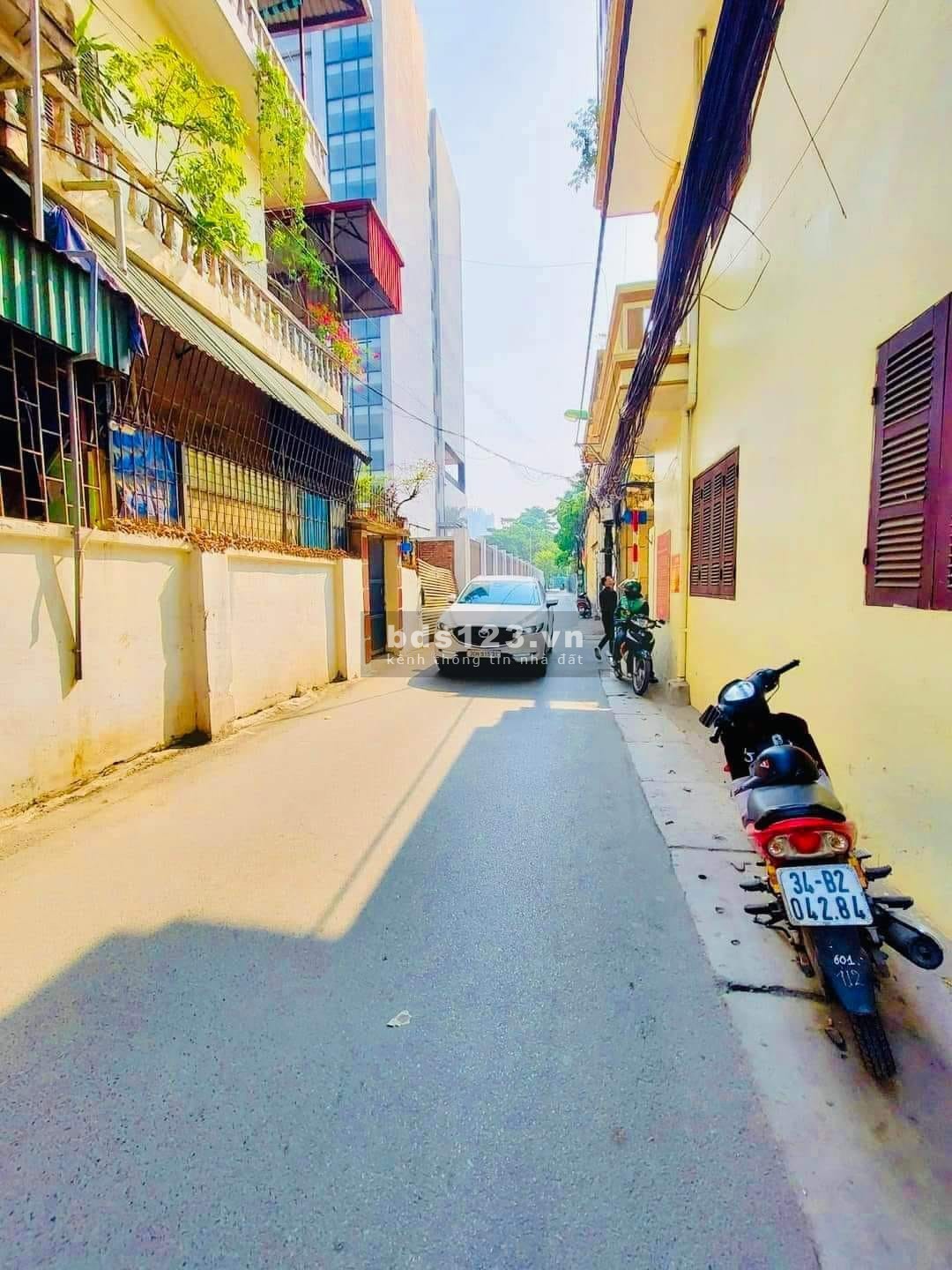 Bán đất tặng nhà CC Văn Quán, Q. Hà Đông, DT 36m2*MT 3.6m Giá chỉ 3.x tỷ