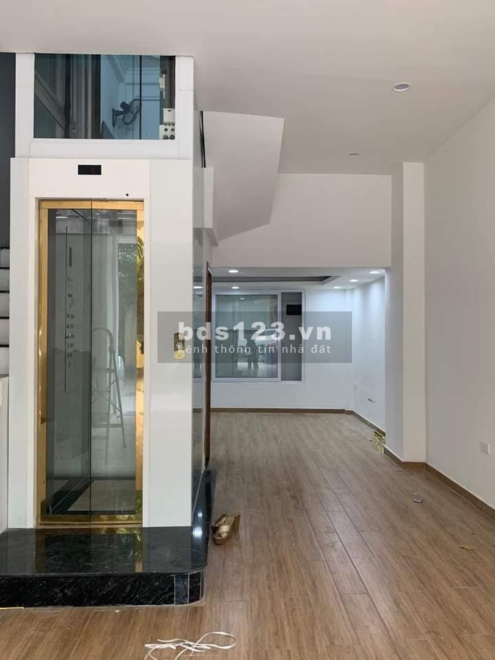 Bán nhà kinh doanh, ngõ ô tô Nguyễn Chí Thanh 40m, 5 tầng, mt 4.1m, giá 14.8 tỷ.