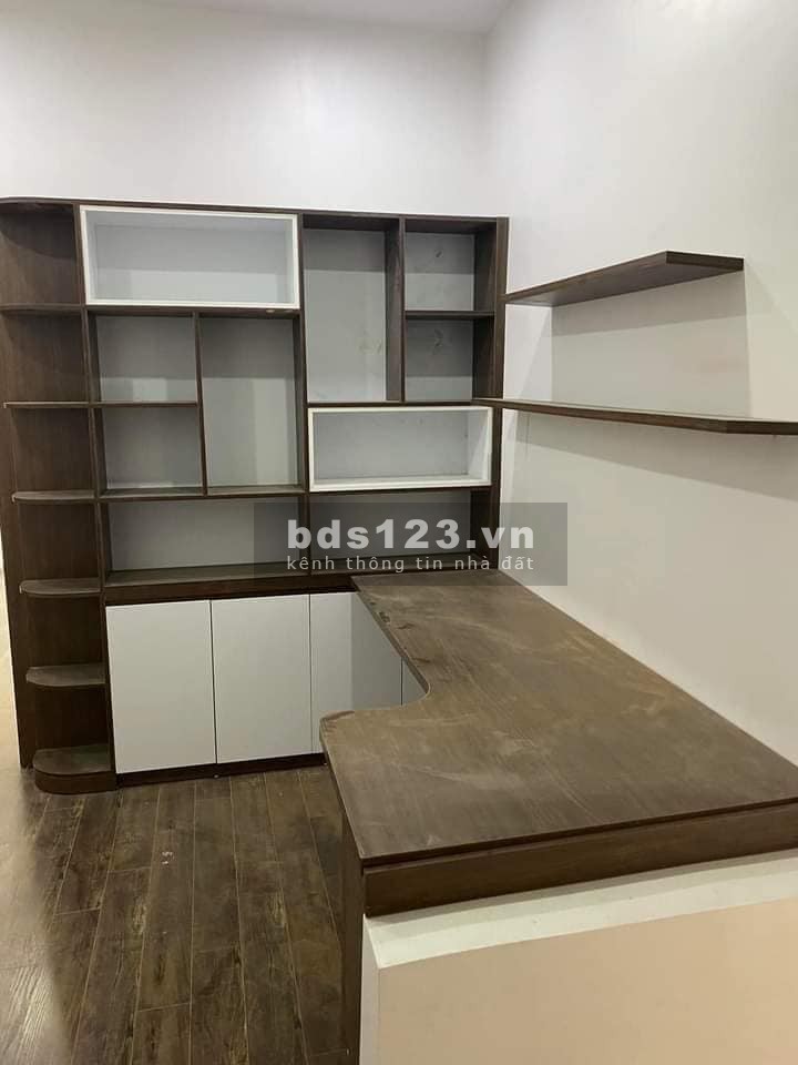 Bán nhà đẹp ở luôn Đại La, Hai Bà Trưng 37m, 5 tầng, mt 3m, giá 4.95 tỷ.