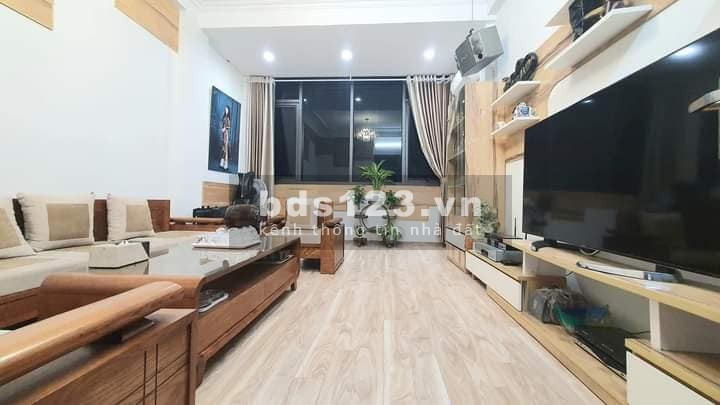 Bán nhà kinh doanh, ngõ ô tô Nguyễn Chí Thanh 40m, 5 tầng, mt 4.1m, giá 14.8 tỷ.