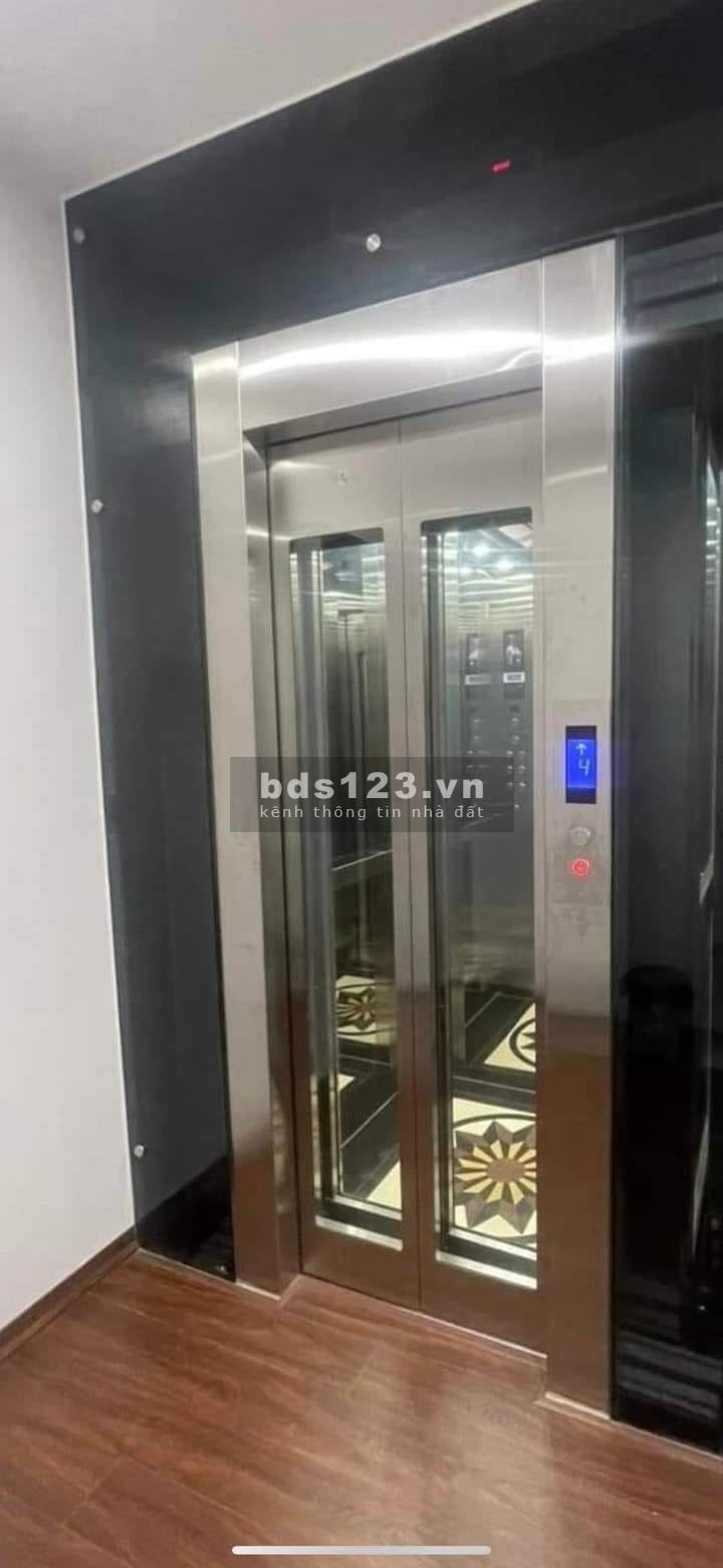 Bán nhà kinh doanh, mặt phố Giáp Bát 72m, 6 tầng, mt 4m, giá 17.8 tỷ.