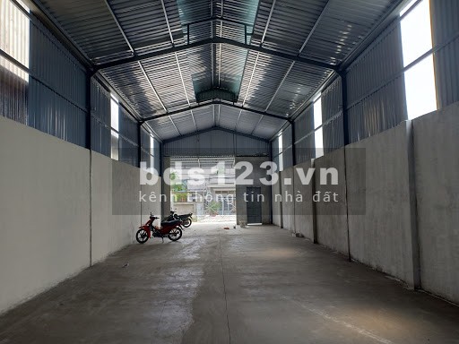 Cho thuê kho xưởng giá rẻ 300m2 mặt tiền đường Phạm Đăng Giảng, Bình Tân.