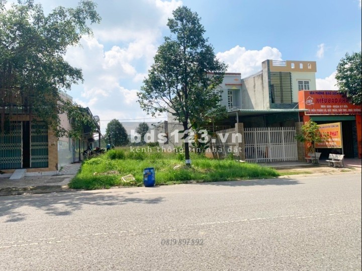 Tôi Chủ bán gấp 450M2 và 2 dãy nhà trọ, giá 1 tỷ 1. Gần chợ, sát trường học