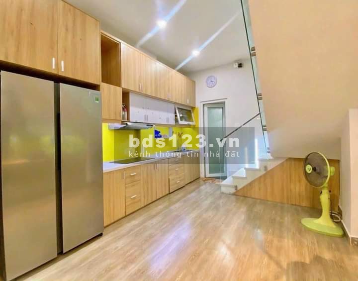 Chủ ngộp ngân hàng cần bán nhà 48m2 đường Nguyễn Văn Quỳ, phường Tân Thuận, quận 7Giá 2 tỷ