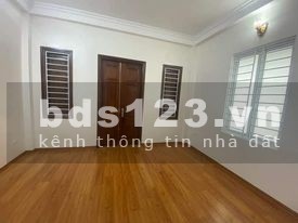 Bán nhà Trương Định 32m2, 4 tầng, hơn 3 tỷ