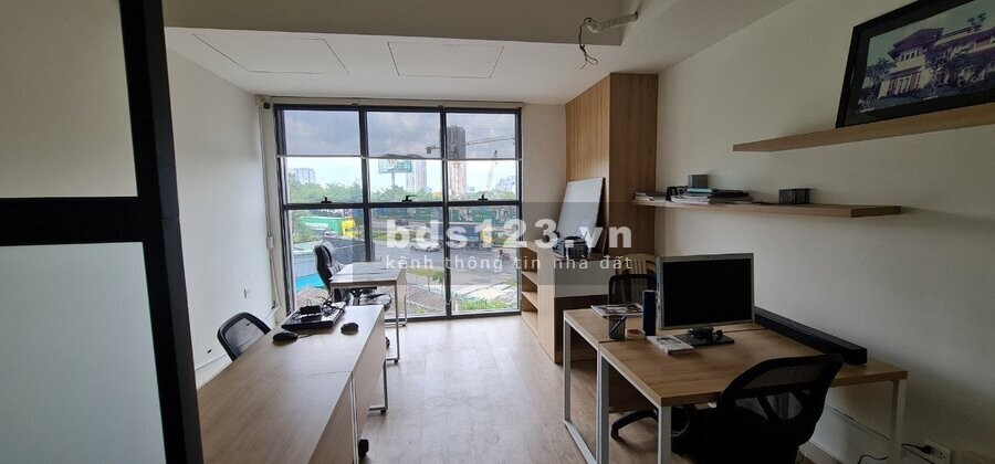Mới - Văn phòng OT 36 m2 The Sun Avenue Q2 - Có nội thất giá tốt
