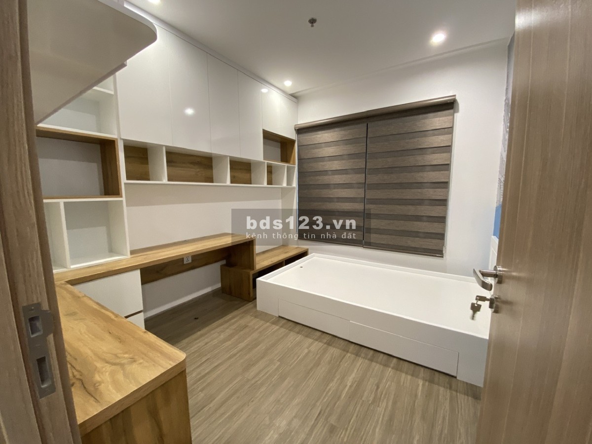 Chính chủ cần bán CH 3PN full nội thất xịn Vinhomes Ocean Park 1