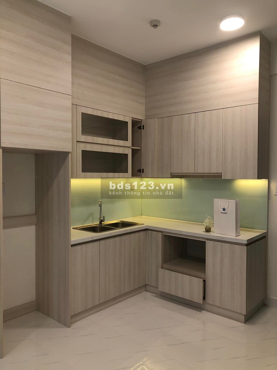 Bán gấp gấp căn góc 2PN - 2WC - 68M2, nhà có sân phơi riêng view thoáng mát, chỉ 2.45 tỷ