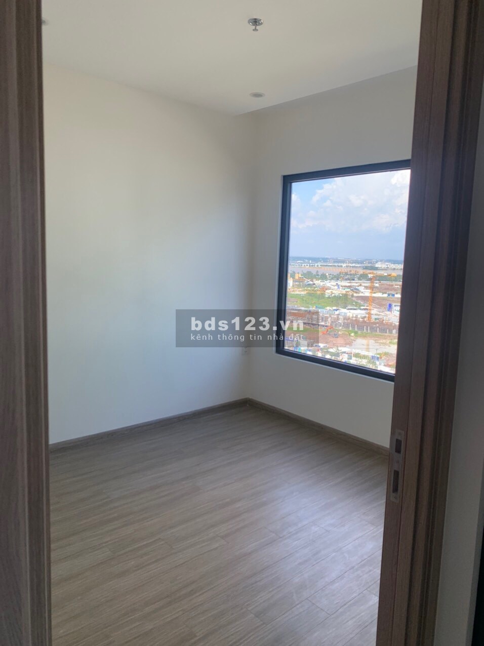 Cho thuê căn 2PN+ Vinhomes Quận 9 giá chỉ 5,5 triệu/ tháng