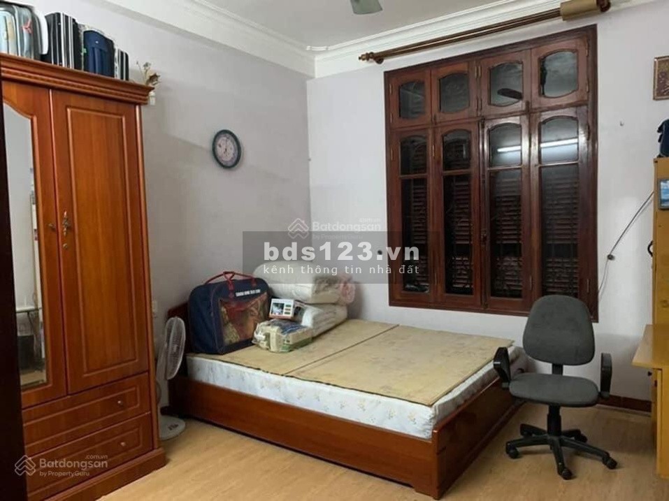 Cần bán nhà Cầu Giấy, vị trí đẹp dân trí cao