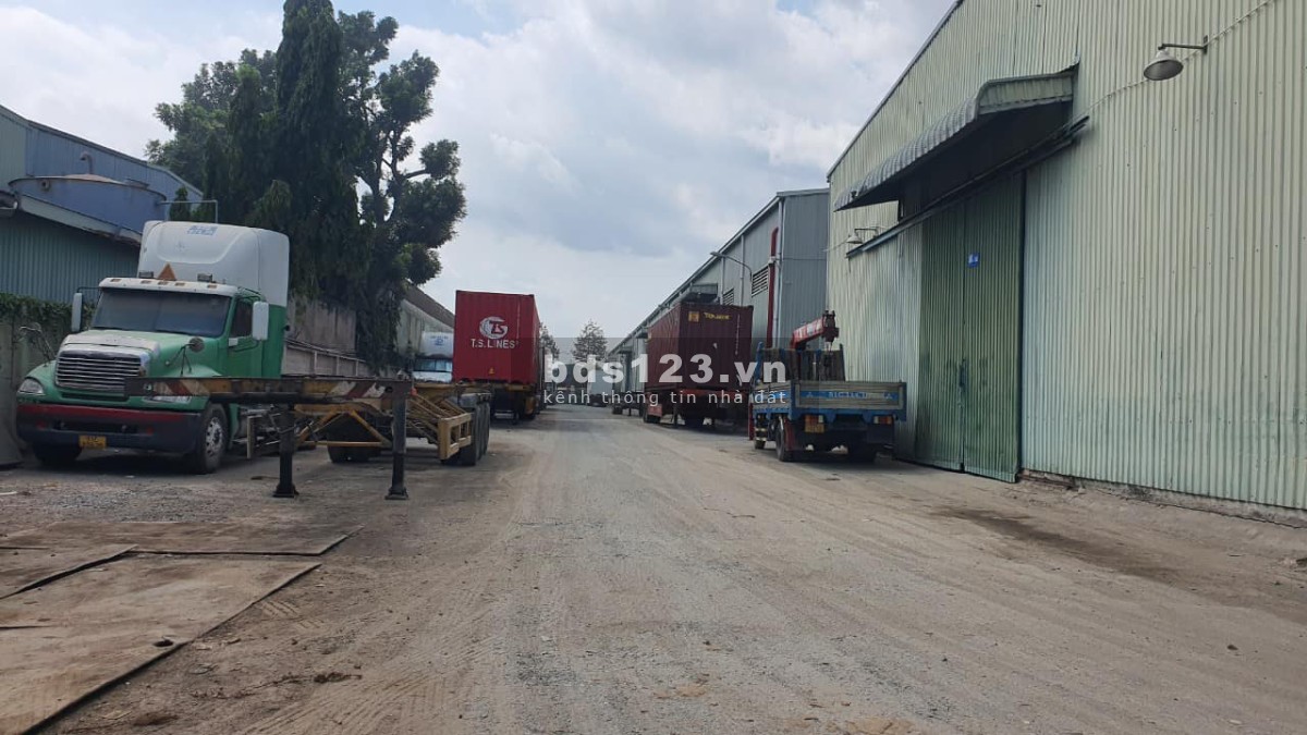 Cần cho thuê kho xưởng đẹp mới trong KCN Cát Lái, Quận 2.