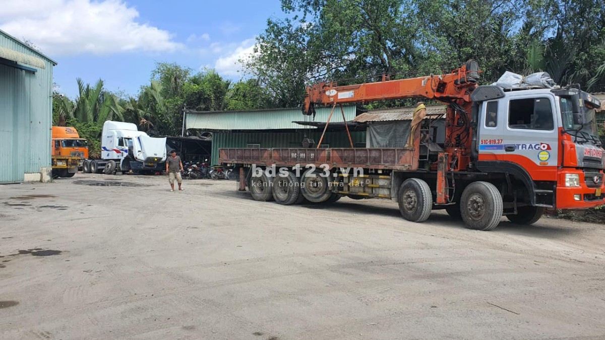 Cần cho thuê kho xưởng đẹp mới trong KCN Cát Lái, Quận 2.