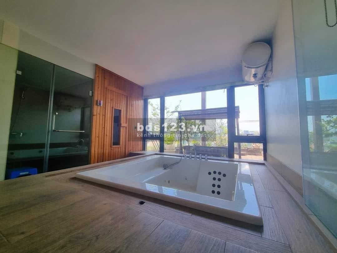 Building lô góc, đẹp nhất Mai Dịch, 97m, 9 tầng thang máy, 3 ô tô đỗ cửa, giá 30.0xx tỷ