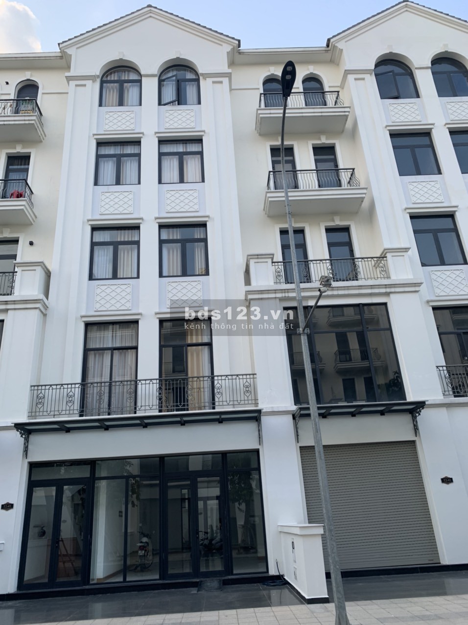 Bán gấp nhà phố 162m2 The Manhattan 22 tỷ cònn thuơng lượng