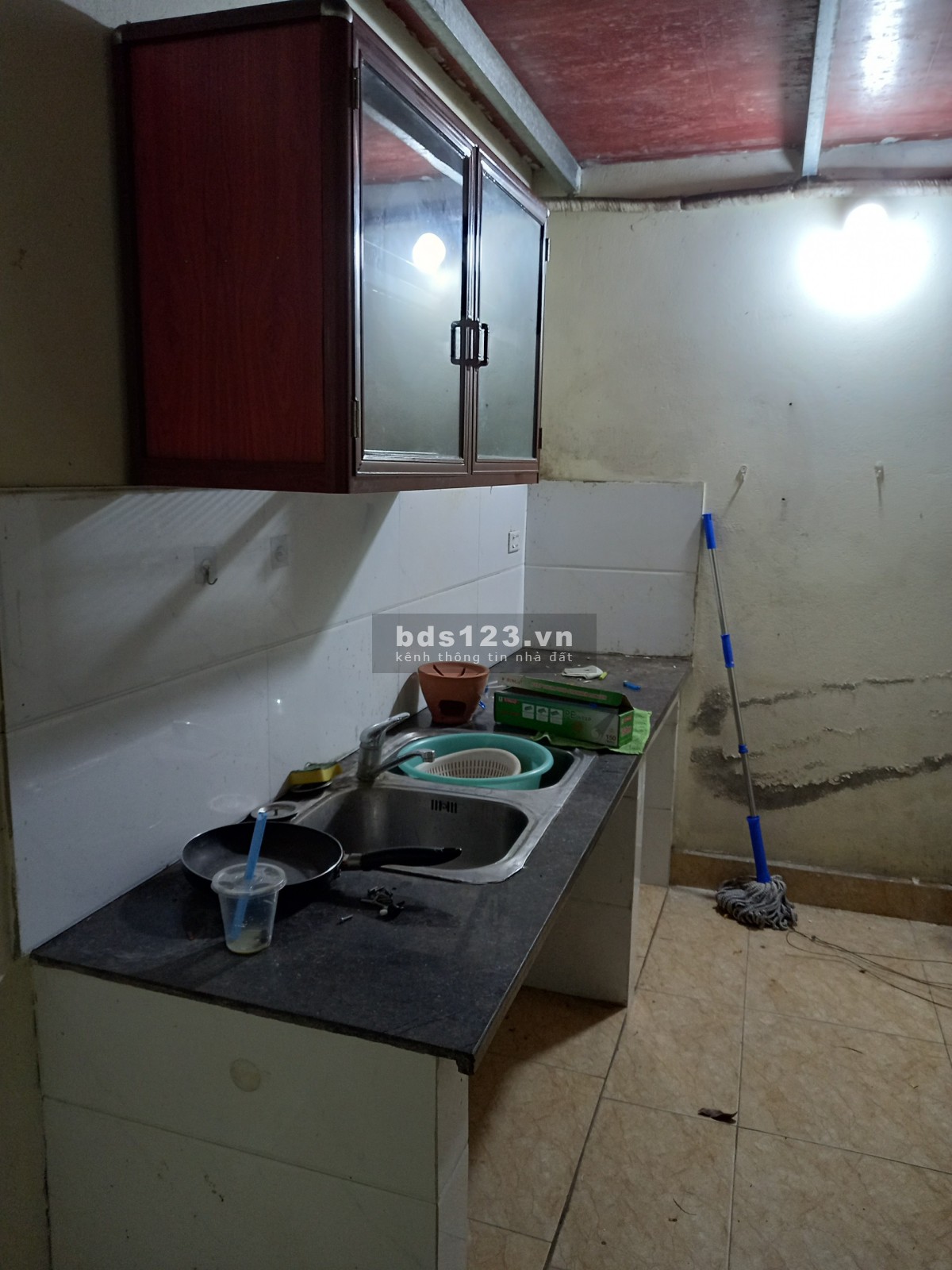 Cho thuê nhà 1,5 tầng 65m2, số 6 ngõ 33 Cổ Linh mặt đường 5m
